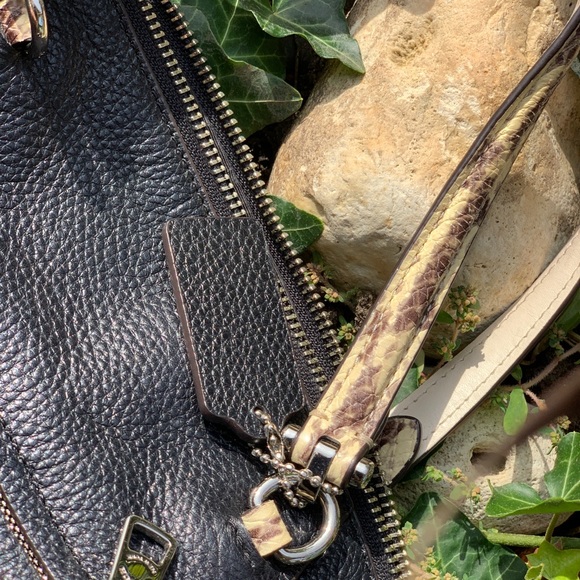 Coach black pebble leather & snakeskin Prairie satchel w/crossbody strap - Picture 15 of 16
